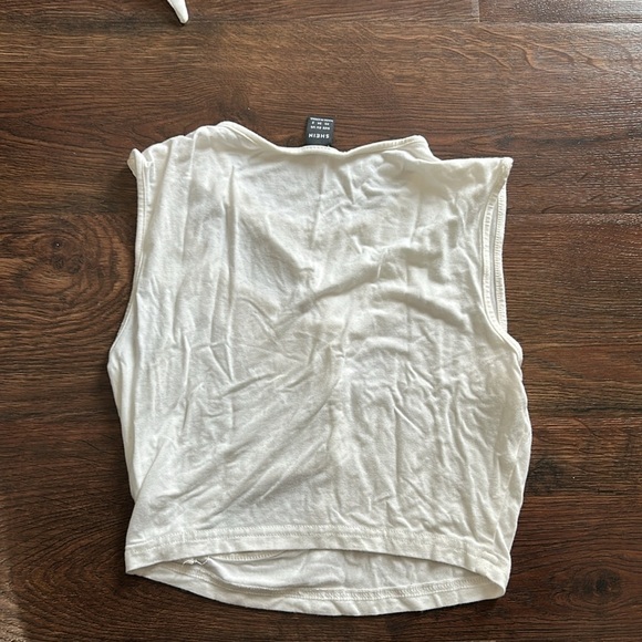 Bundle of Women's White Crop Tops SHEIN XS | White Crop Tops | White Tank Top - Picture 10 of 10